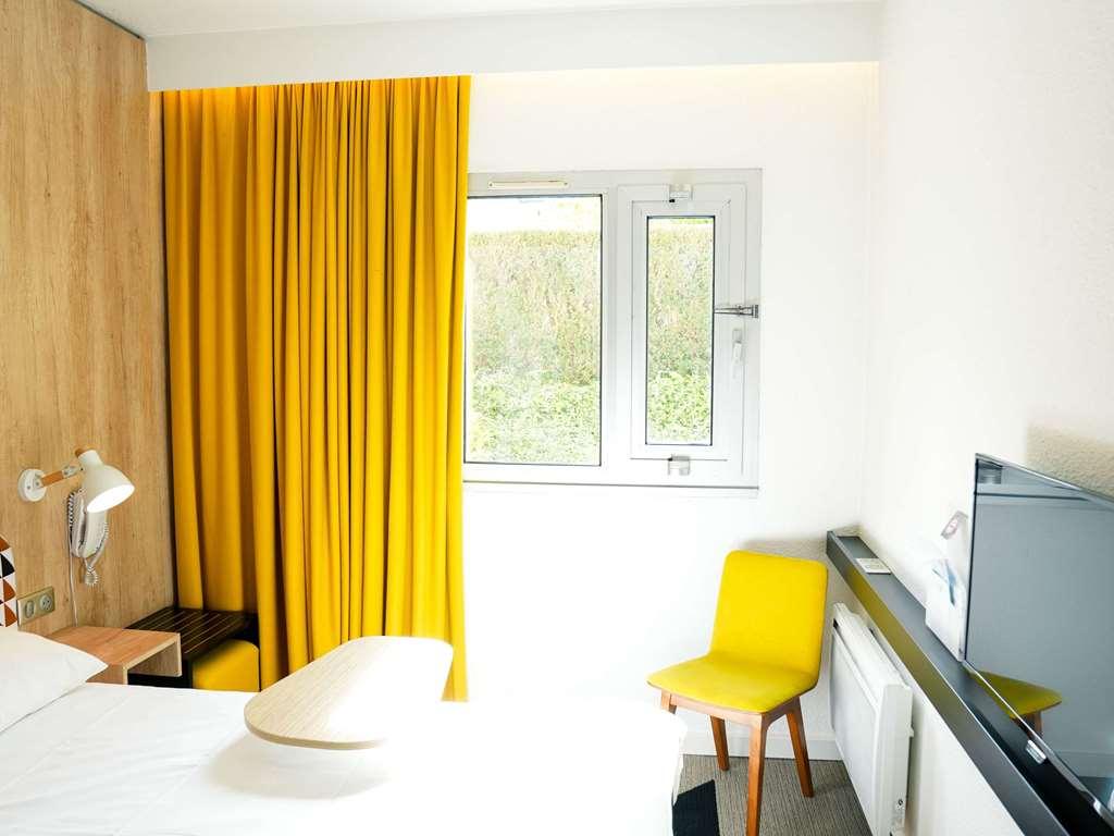 Hotel Ibis Styles Caen Centre Historique Zimmer foto